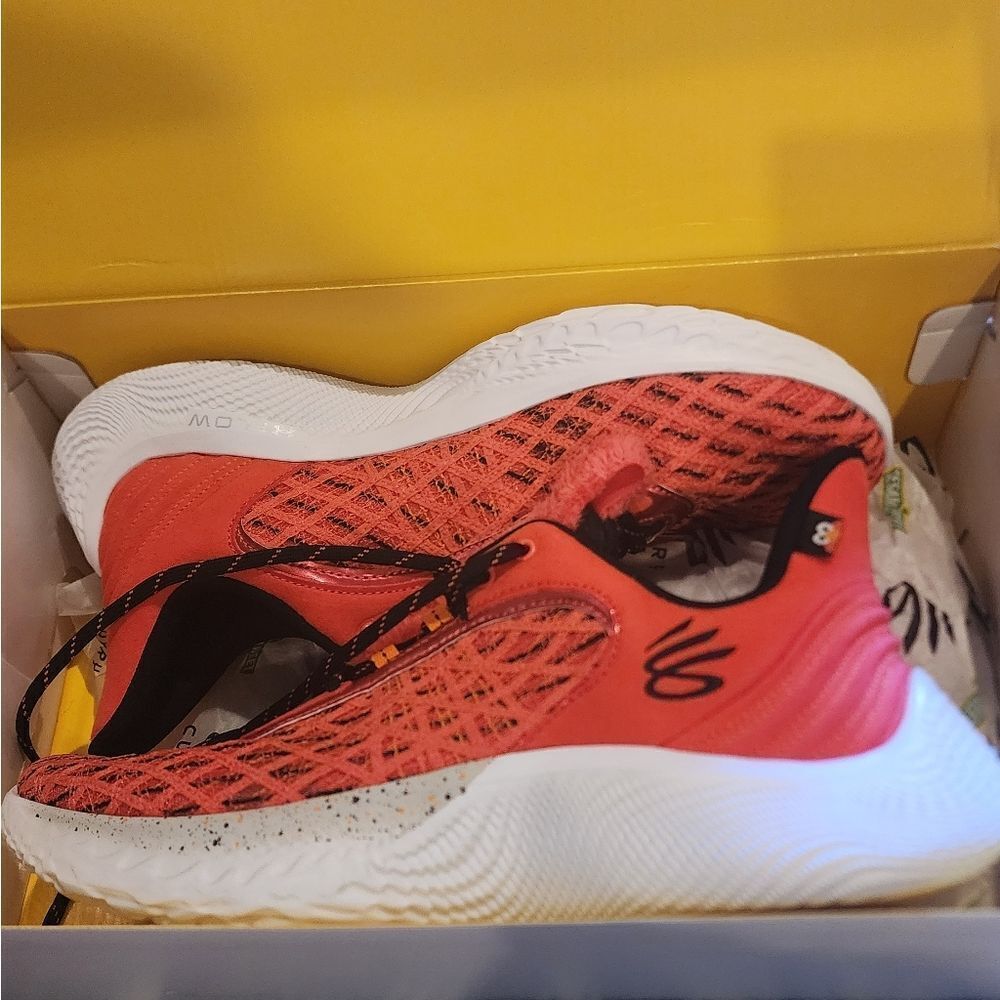 New Curry 9s Size 12 - Under Armour  Limited EDITION